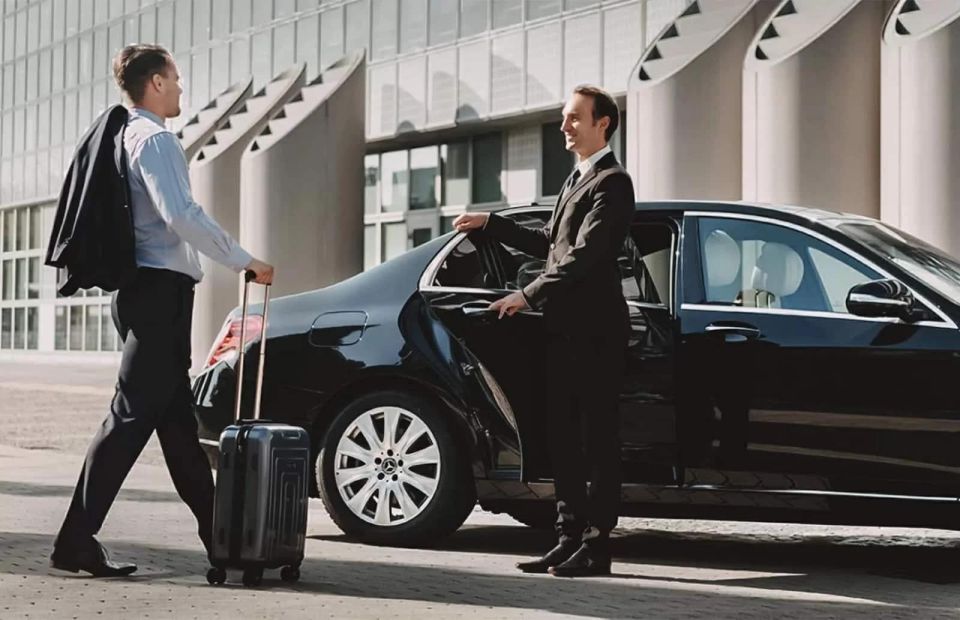 Heathrow to London Taxi- Private, Comfortable Punctual. - Transfer Duration and Pickup Locations