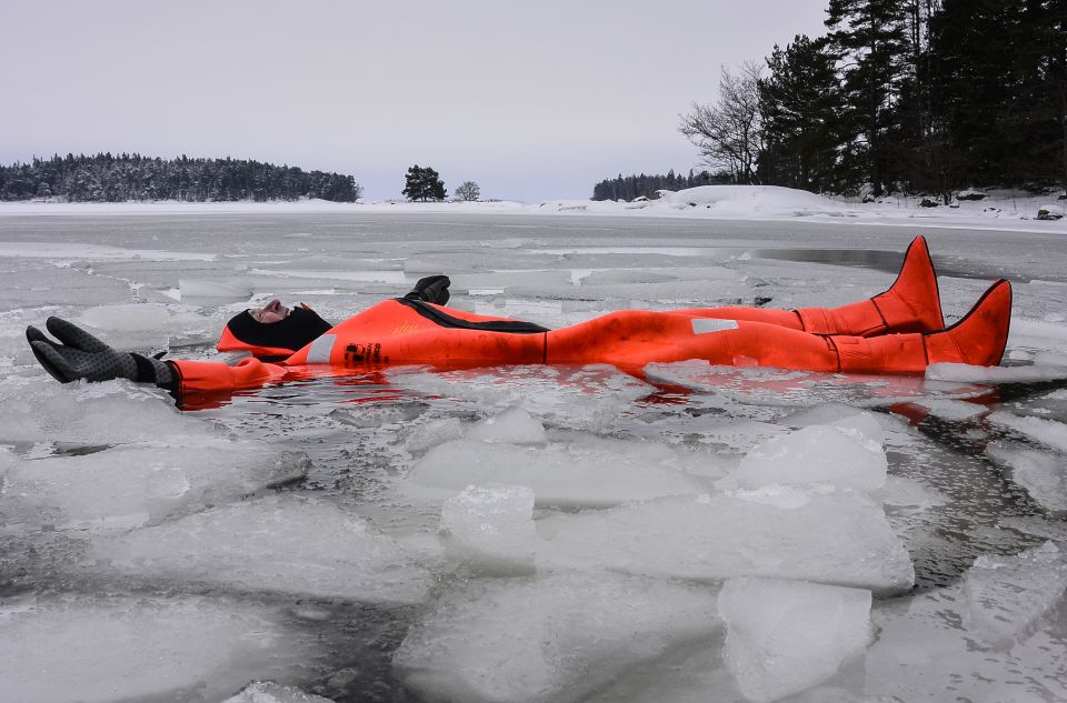 Helsinki: Floating Experience in a Survival Suit - Floating Among Ice Rafts