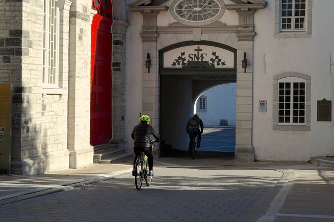 Heritage Upper Town Private E-Bike Tour - Group Size and Fitness Level