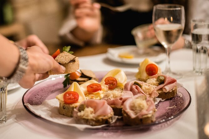 Hidden Wine Cellars Vienna - on the Tracks of the Viennese Wines - Minimum Drinking Age and Dietary Needs