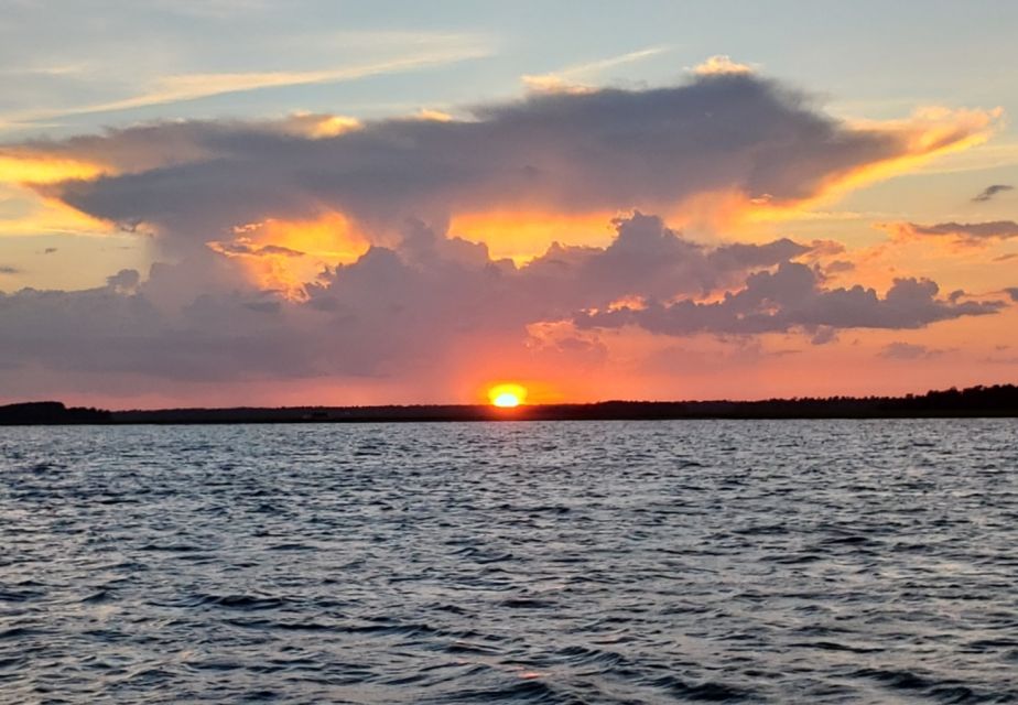 Hilton Head Island: Sunset Dolphin Watching Tour - Itinerary and Locations