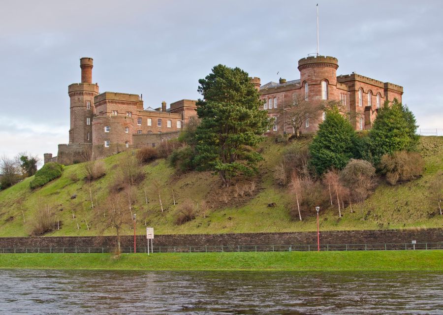 Inverness Whirl: Iconic Landmarks & Highland Highlights - Arts and Culture