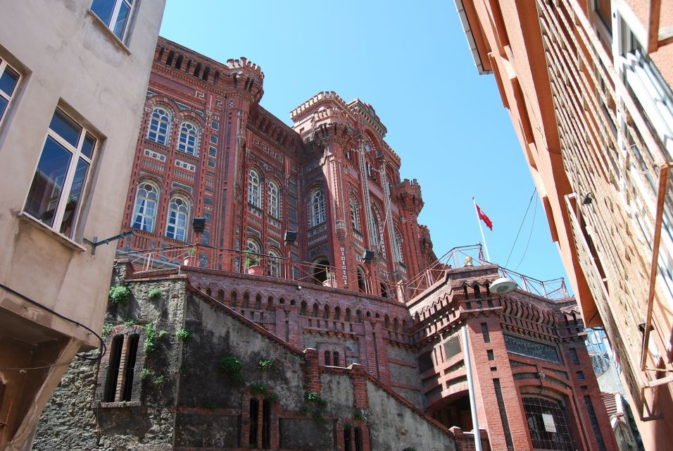 Istanbul: Fener and Balat Guided Walking Tour - Guided Experience