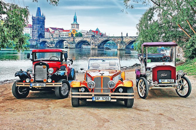 Karlstejn Castle in Vintage Convertible Car - Vintage Convertible Car Experience