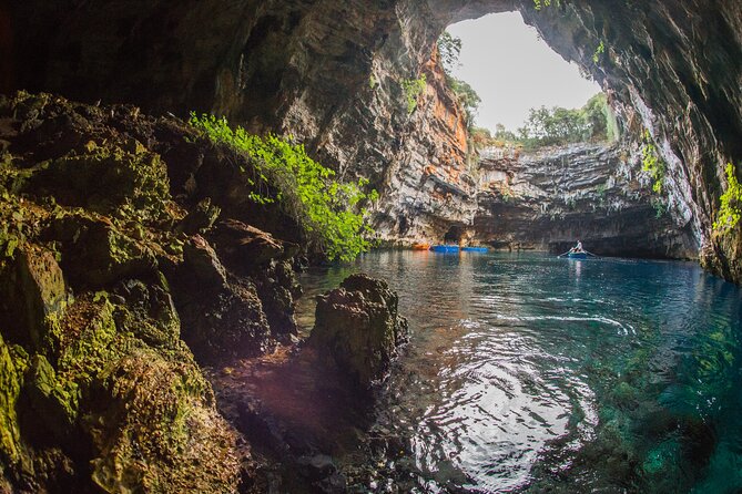 Kefalonia: Melissani Lake & Swim at Myrtos Beach Tour - Visiting the Myrtos Beach