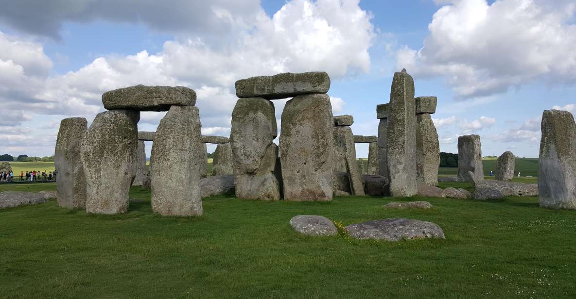 King Arthur Tour: Stonehenge, Glastonbury and Avebury - Chalice Well: Sacred Healing Waters