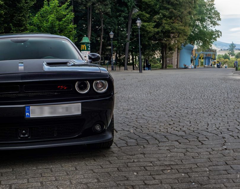 Krakow: Private Airport Transfer by 500 HP Dodge Challenger - Professional and Reliable Service