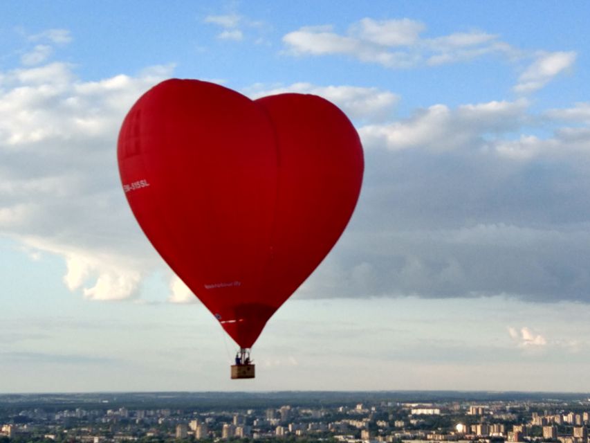 Kraków: Private Hot Air Balloon Flight With Champagne - Itinerary and Meeting Point