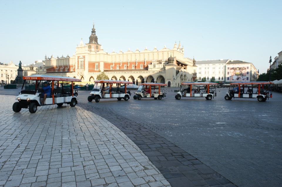 Krakow: Private Sightseeing by Electric Car - Tour Experience