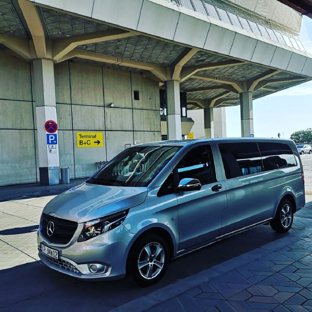 Krakow: Private Transfer to Vienna International Airport - Highlights of the Service