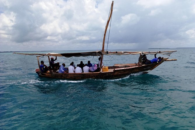 Kwale Island Dhow Sailing Tour From Zanzibar With Seafood Lunch - Seafood Lunch Experience