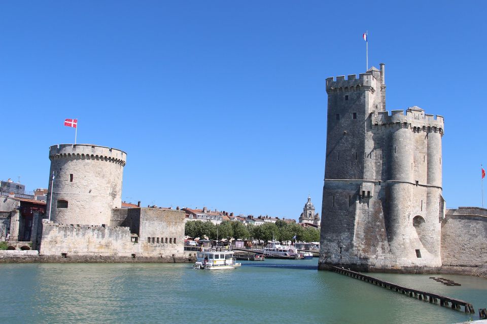 La Rochelle: Bachelor Party Outdoor Smartphone Game - Booking and Cancellation Policy