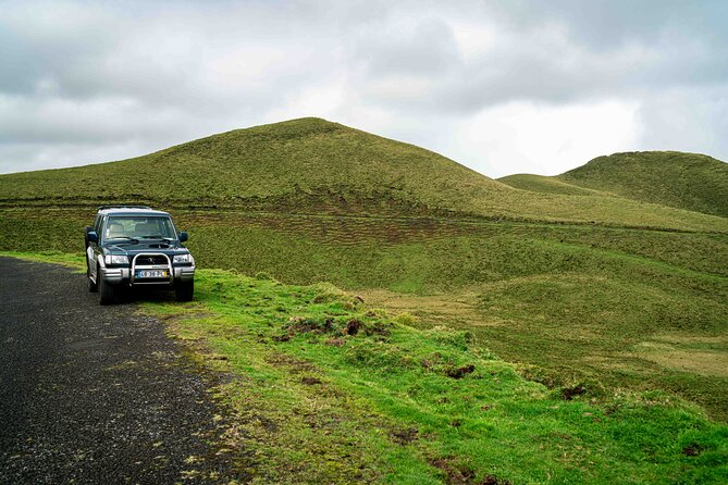 Lakes and Volcanoes Private Jeep Tour (Full Day) - Cancellation and Confirmation