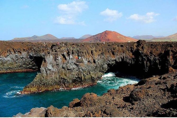 Lanzarote Highlights. Private Tour With Pickup (Price per Vehicle, Not P.P.) - Personalized Private Tour Experience