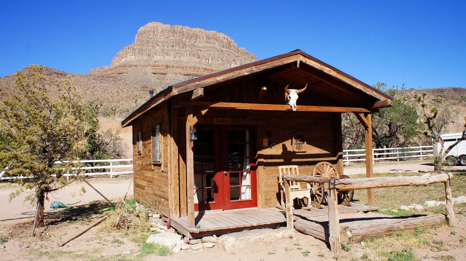 Las Vegas: Grand Canyon Ranch Tour With Horseback/Wagon Ride - Horseback Ride or Covered Wagon