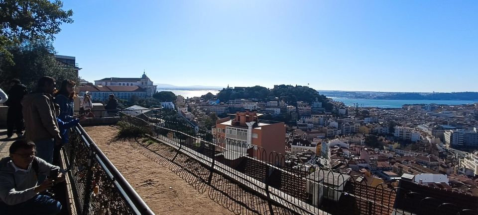 Lisbon: 4 Hour Private Tour Through Lisbon (Up to 6 People) - Highlights of the Tour