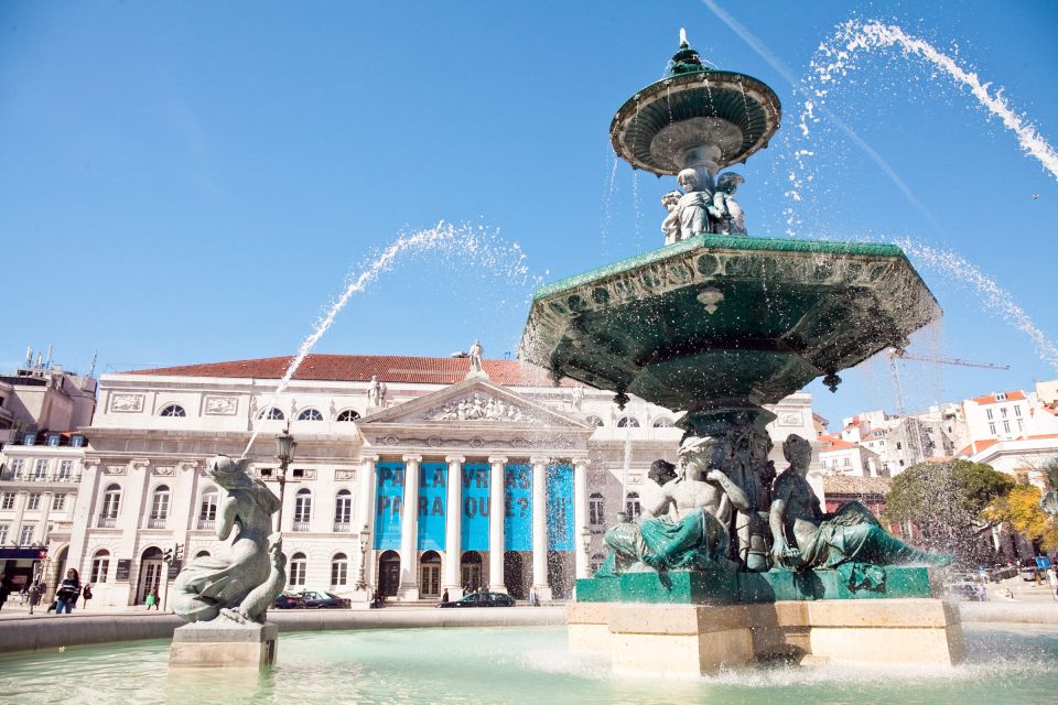 Lisbon: Barrio Alto and Chiado Tuk Tuk Tour - Itinerary