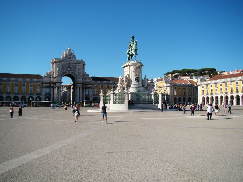 Lisbon: City Walking Tour With Local Guide - Inclusions