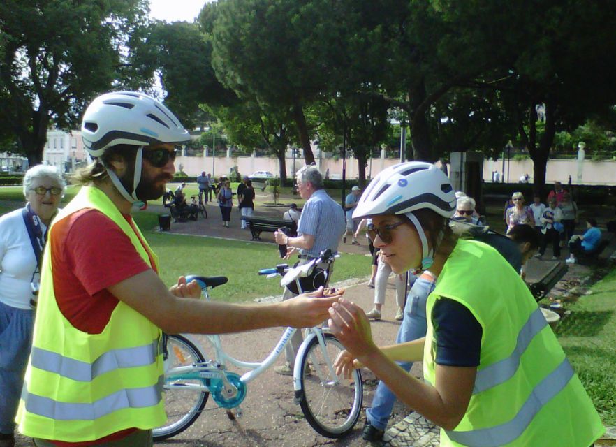 Lisbon: Go Taste Electric Bike Tour - Food and Drink Tastings