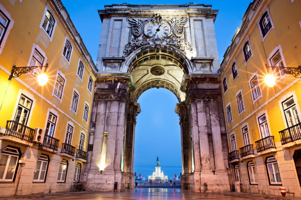 Lisbon Highlights Self Guided Scavenger Hunt & Walking Tour - Key Attractions