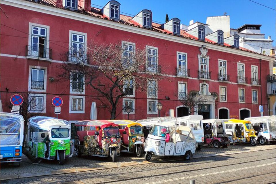 Lisbon: Old Town Tuk-Tuk Tour - Itinerary Highlights