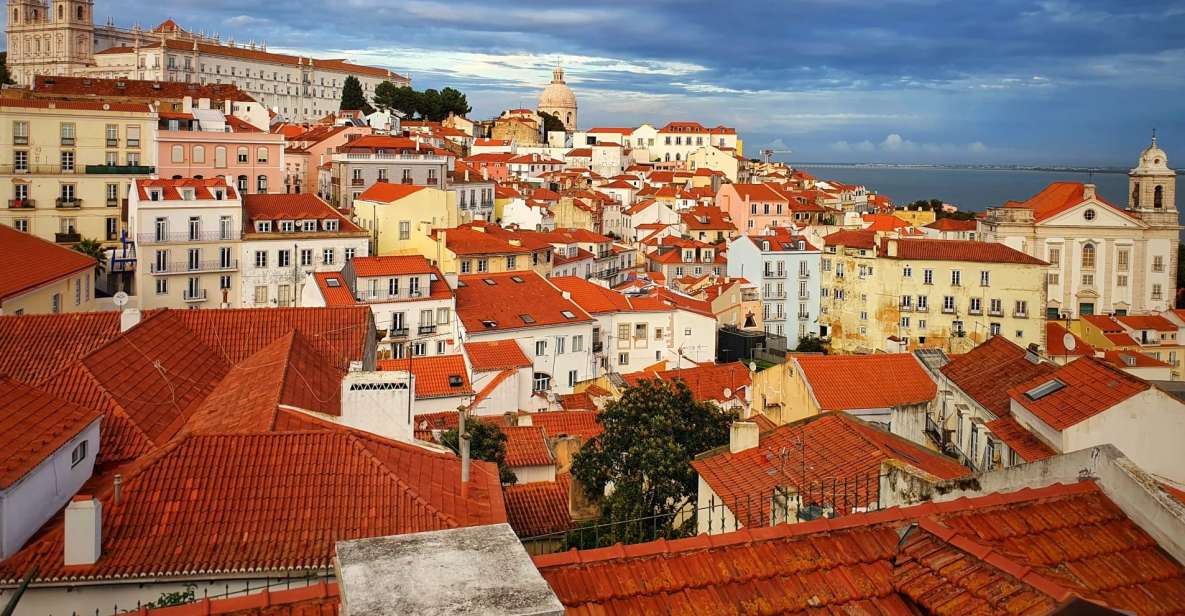 Lisbon: Old Town Tuk Tuk Tour - Tour Experience