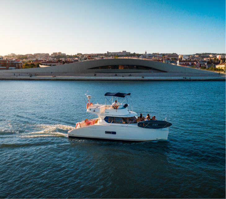 Lisbon: Private Catamaran Tour Along the Tagus River - Inclusions and Amenities