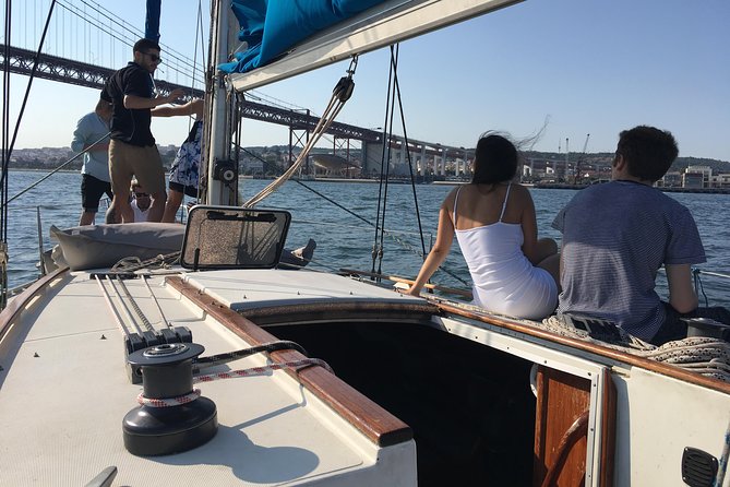 Lisbon Sailing Day Cruise With Wine & Snacks - Tour Duration and Group Size