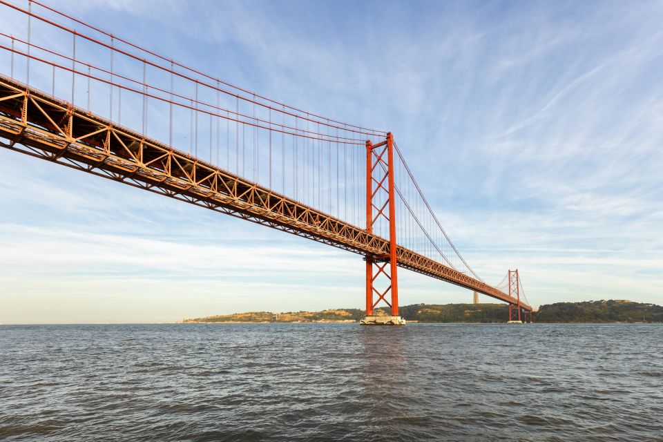 Lisbon: Sailing Tour on the Tagus River - Tour Inclusions