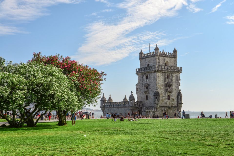 Lisbon: São Jorge Castle & Belém E-Ticket With Audio Guides - Included Features