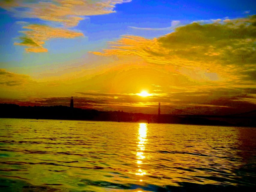 Lisbon: Sunset Boat Tour on Classic Boat - Booking and Cancellation