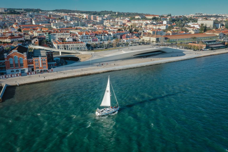 Lisbon: Tagus River Sailboat Tour - Inclusions