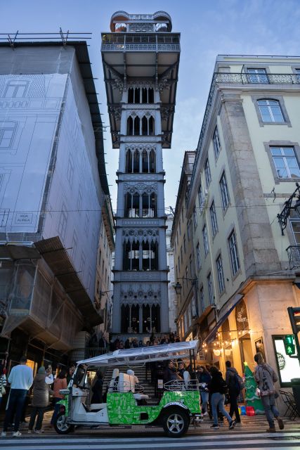 Lisbon Time Traveler: 2Hour Tuk-Tuk Old Lisbon Tour - Tour Highlights