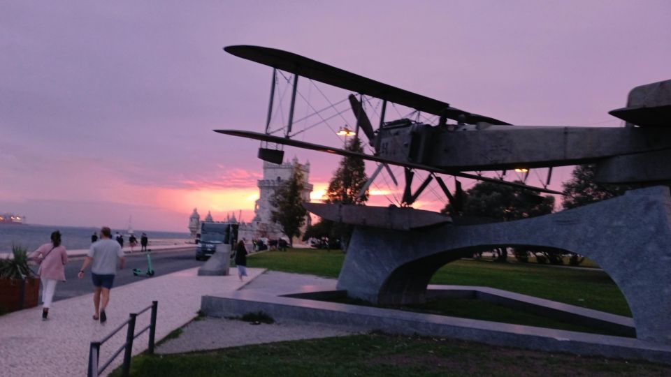 Lisbon Tuktuk Highlights Tour With Food and Wine Tastings - Scenic Miradouro Da Senhora Do Monte