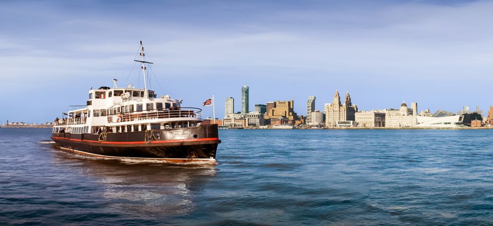 Liverpool: Sightseeing River Cruise on the Mersey River - Panoramic Views of the Liverpool Skyline