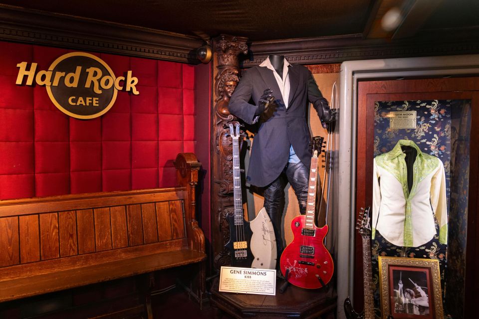 London: Hard Rock Walking Tour With Optional Lunch - Tour Itinerary