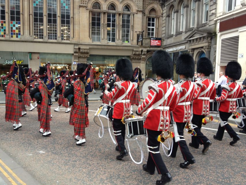 London: Private Walking Sightseeing Tour - Iconic Sights