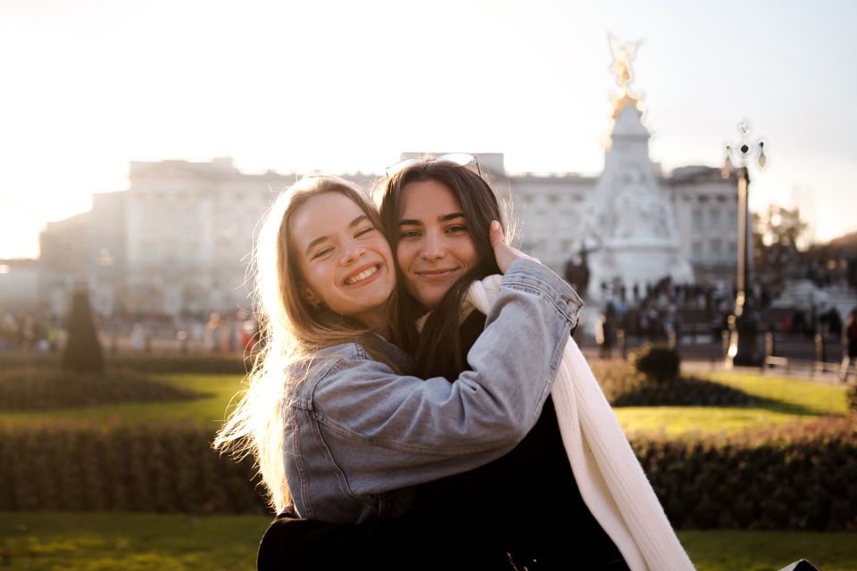 London: Professional Photoshoot Outside Buckingham Palace - Photoshoot Highlights