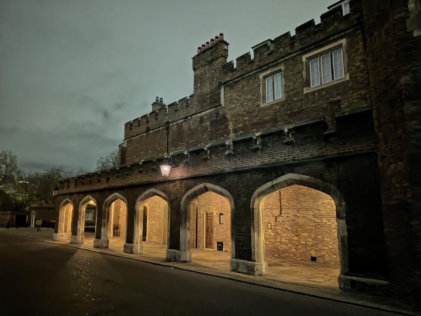 London : Royal Westminster By Night Walking Tour - Highlights