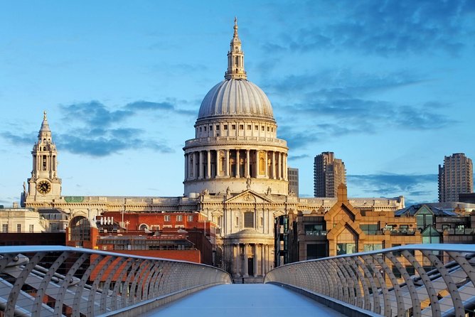 London Vintage Bus Tour Including River Thames Cruise With Optional Lunch - Audio Commentary and Information