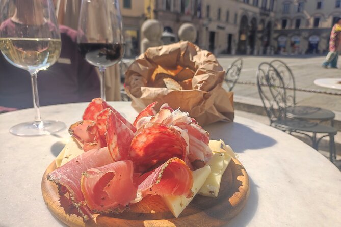 Lucca Food Tour - Do Eat Better Experience - Sampling Street Food and Charcuterie