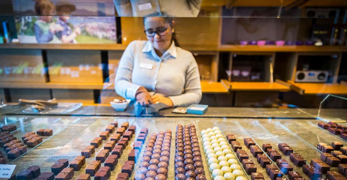 Lucerne: Chocolate Tasting With Lake Trip and City Tour - Chocolate Tasting and Workshop