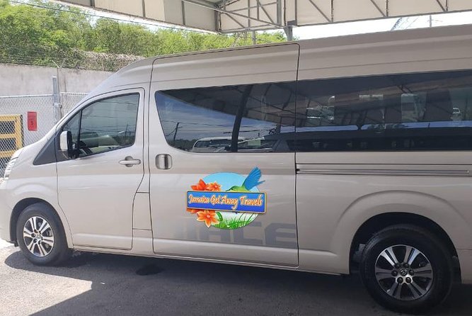 Luxury Bahia Principe Jamaica Private Airport Shuttle - Reviews and Ratings