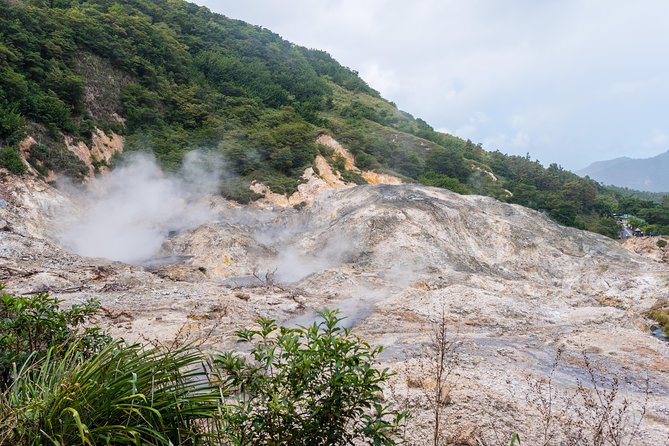 Magical Soufriere: A Tour of St Lucia - Marveling at the Pitons