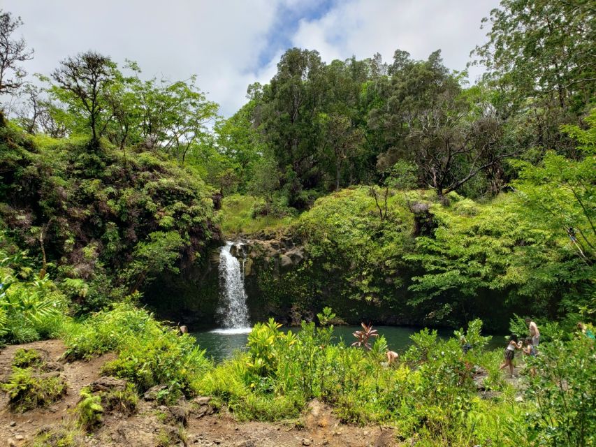 Maui: Road to Hana Adventure With Breakfast & Lunch - Included Amenities