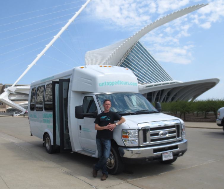 Milwaukee: Sightseeing Bus Tour - Itinerary Details