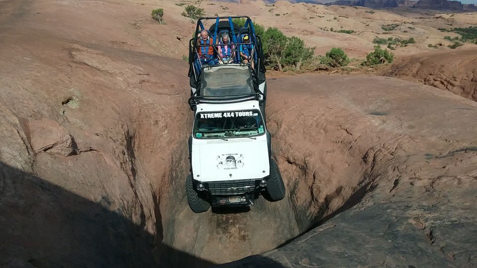 Moab: Hells Revenge & Fins N Things Trail Off-Roading Tour - Restrictions