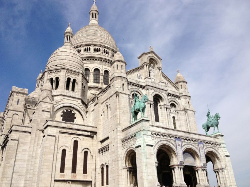 Montmartre Guided Walking Tour With Sacré Cœur & City Views - Included in the Tour