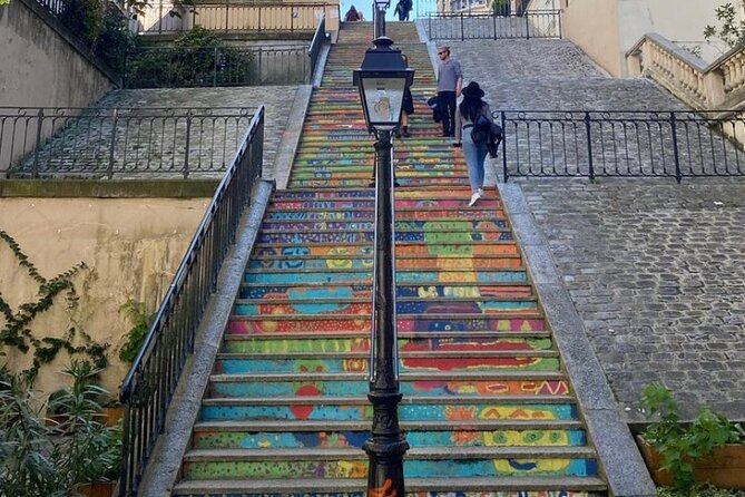 Montmartre La Bohème: 2CV, Walking & Tasting - 3H - Accessibility