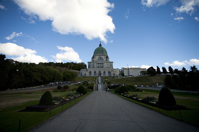 Montreal One Day Tour With a Local: 100% Personalized & Private - Meet-Up at Monument to Sieur De Maisonneuve